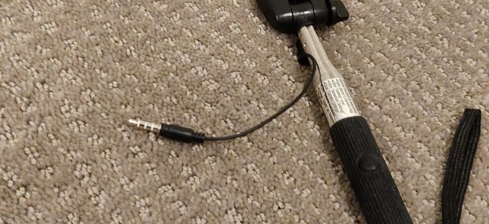 3.5mm Jack Extendable Handheld Selfie Stick for Camera - photo 2