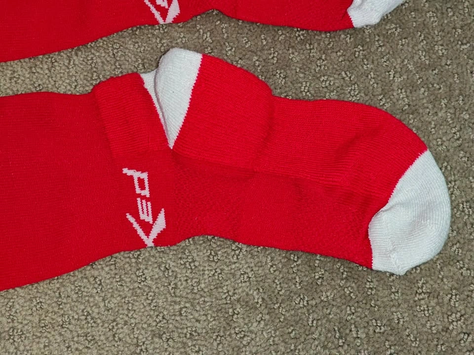 Red & White Maxed Athletic Socks - Size Medium - photo 3