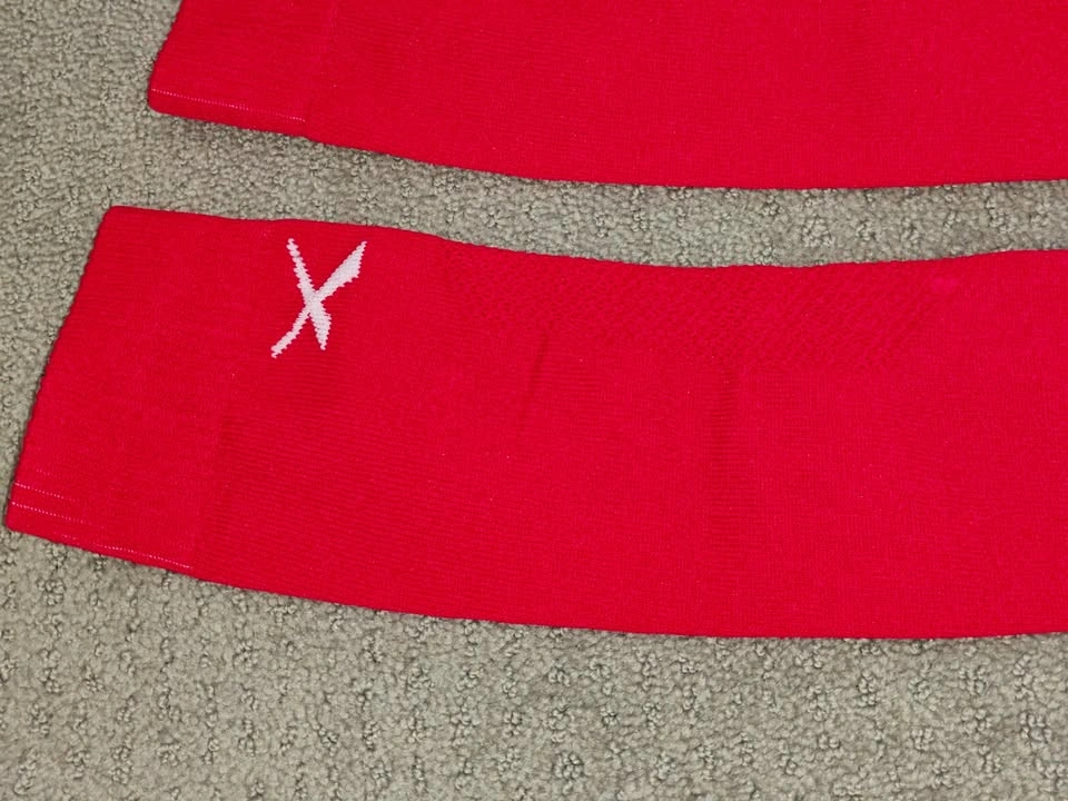 Red & White Maxed Athletic Socks - Size Medium - photo 4