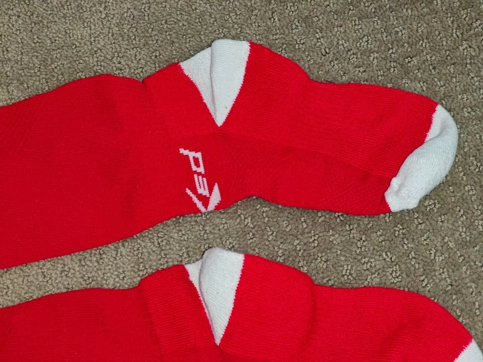 Red & White Maxed Athletic Socks - Size Medium - photo 5