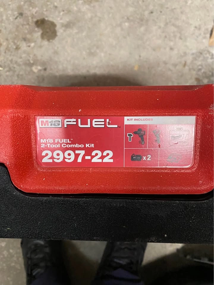 Milwaukee 2 tool combo kit hard carrying case - photo 2