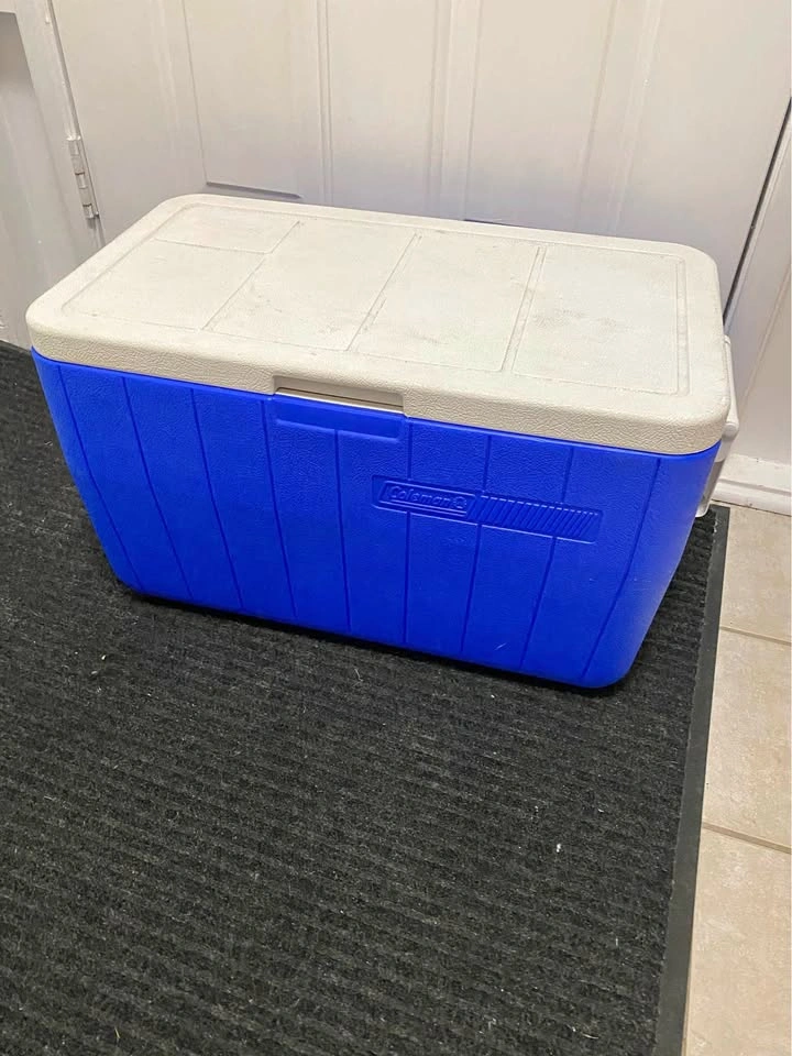 Large Coleman cooler