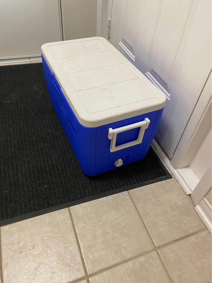 Large Coleman cooler - photo 2