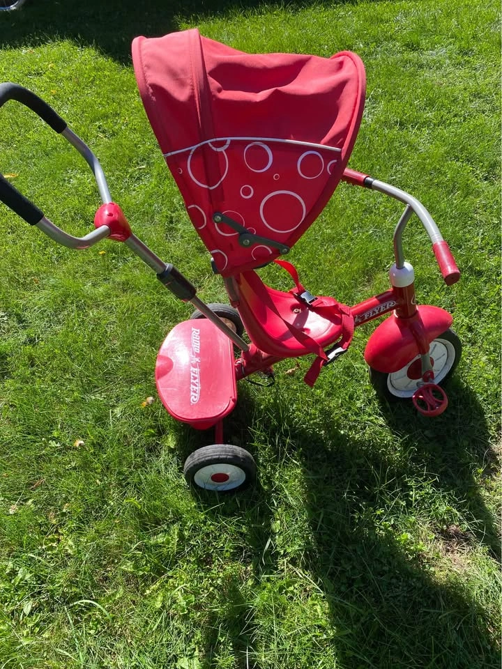 Radio Flyer 4 in 1 tricycle - photo 3