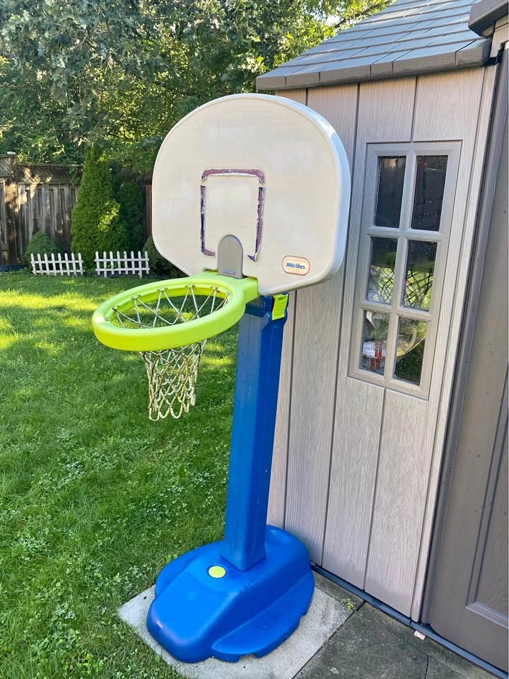 Little Tikes Adjust and Jam Pro Basketball Set