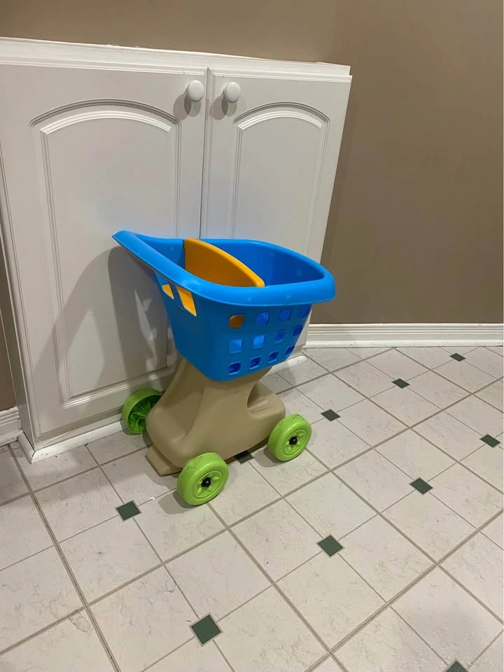 Step 2 kids shopping cart - photo 2