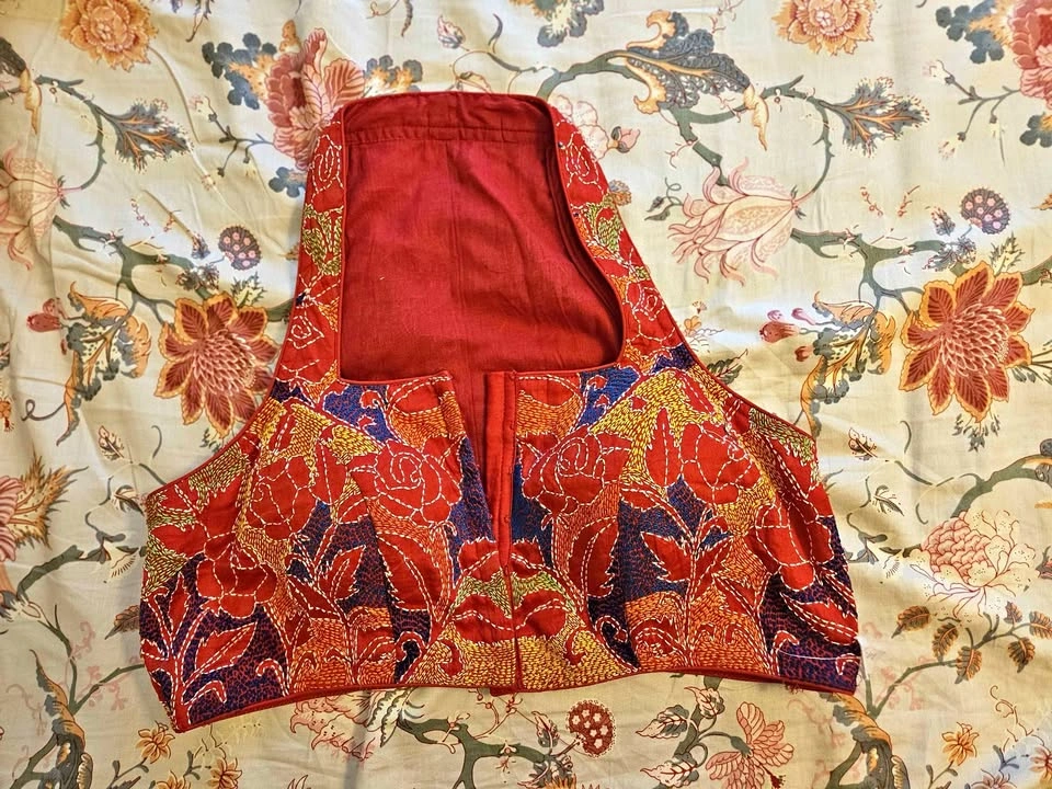 Hand-Embroidered Kantha Stitched Halter Neck Blouse (Padded)