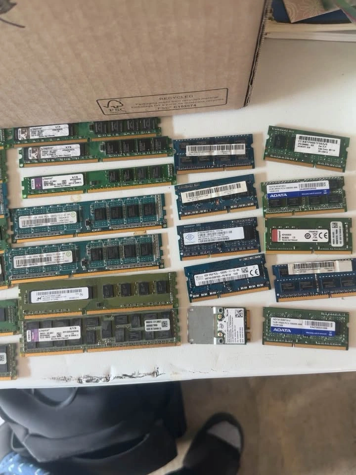 Large Computer / Laptop / Parts Lot – ThinkPad P52 & More - photo 4