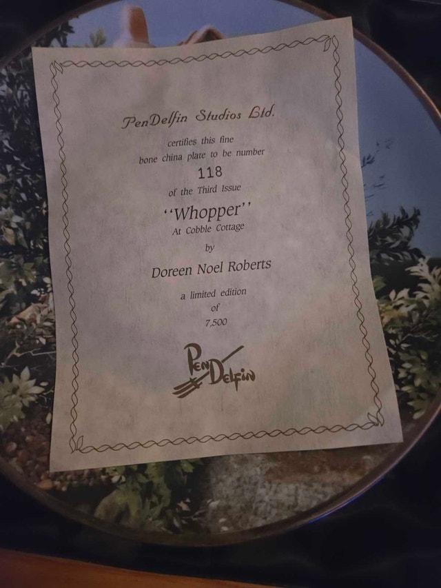 PenDelfin Whopper at Cobble Cottage Collector Plate - photo 2