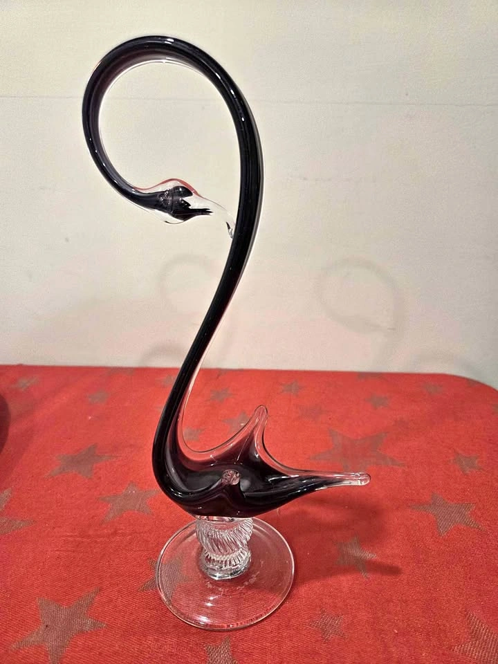 Vintage Maruno Swan Sculpture, Dark Purple