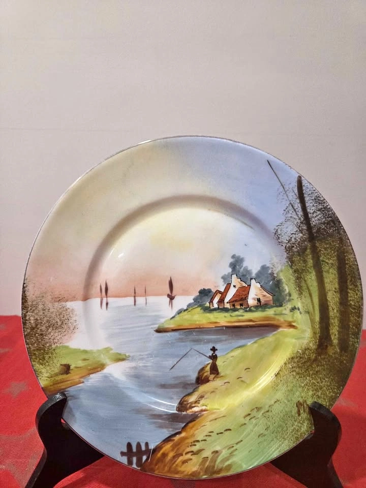 Limoges France Plate, 9 3/4"