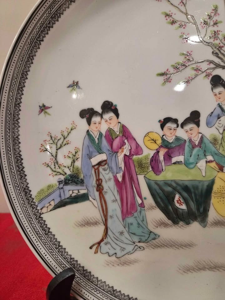 Vintage Chinese Famille Rose Charger Plate, 12 1/4" - photo 4