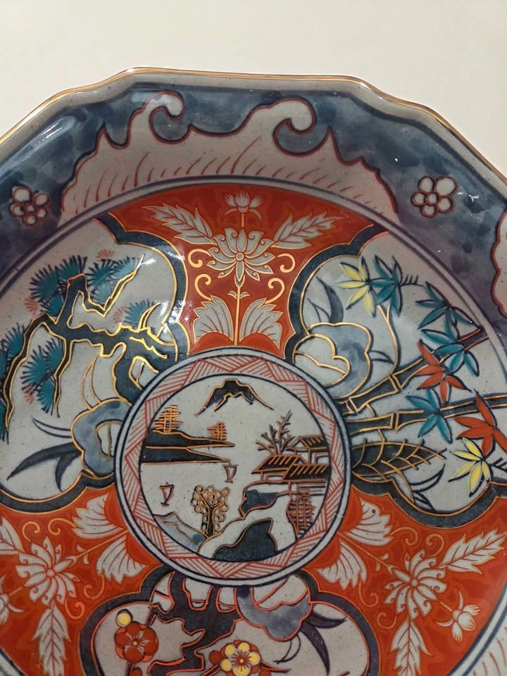 Vintage Scalloped Japanese Imari Porcelain Plate, 12" - photo 4
