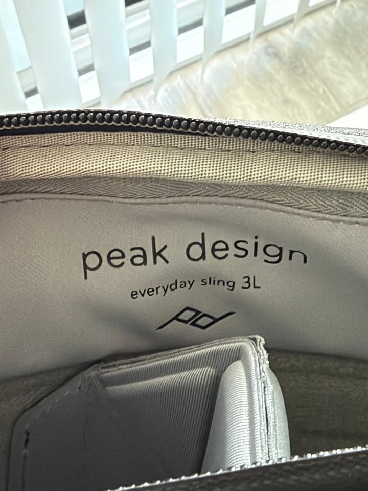 Peak Design Everyday Sling 3L - Black - photo 2
