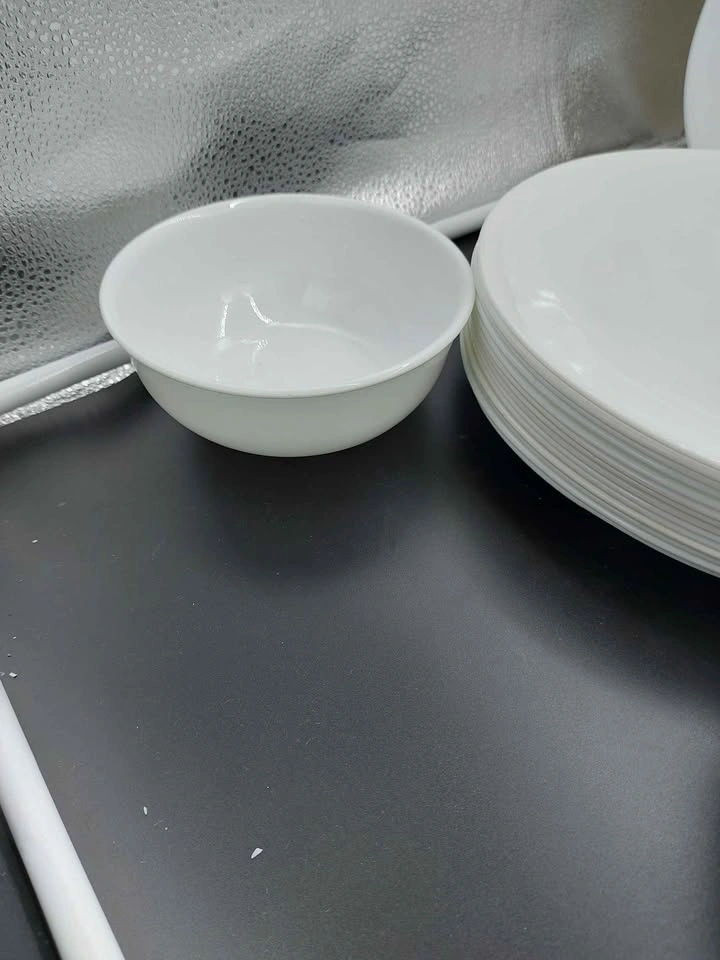 Corelle Plain White Dinnerware Set Of 32 - photo 2