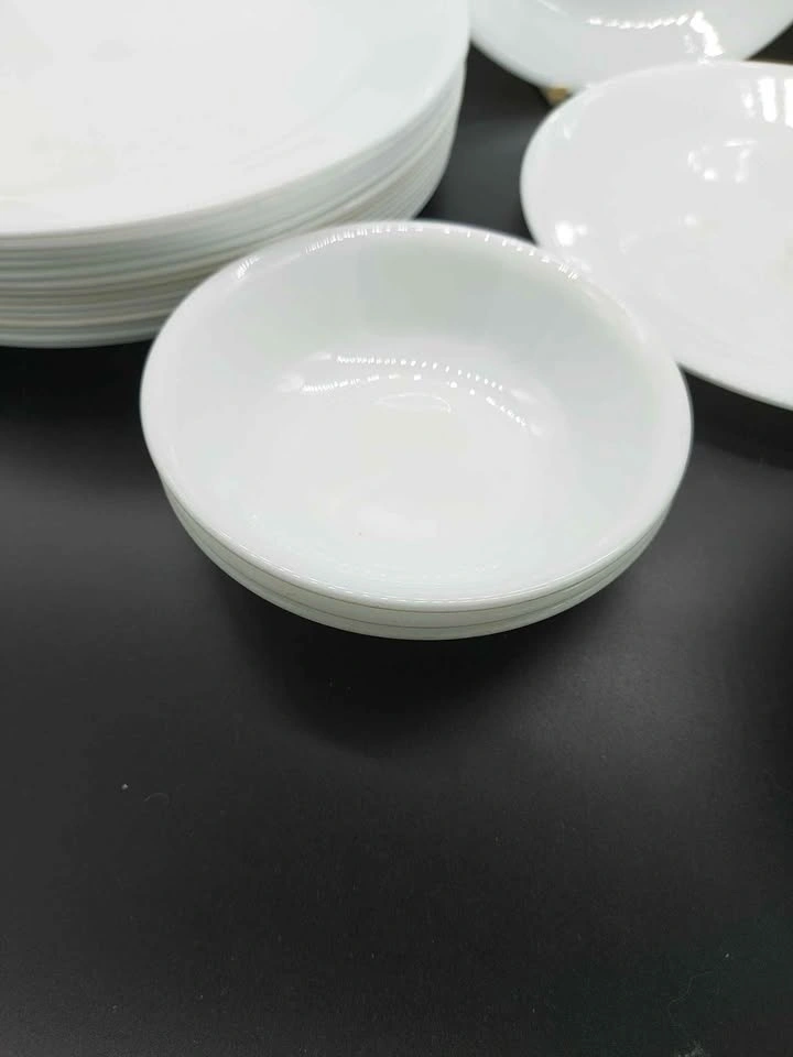 Corelle Plain White Dinnerware Set Of 32 - photo 4