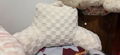 New Checkered Reading Pillow With Arms - Faux Fur - White