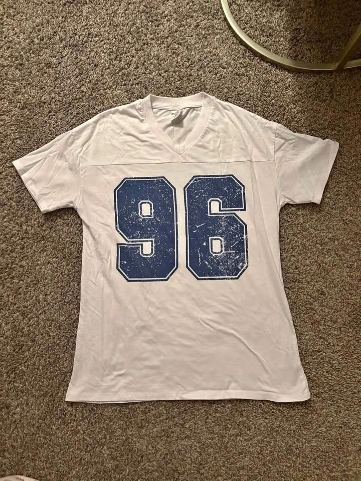 No Boundaries White V-Neck Jersey Tee with Navy '96' Graphic