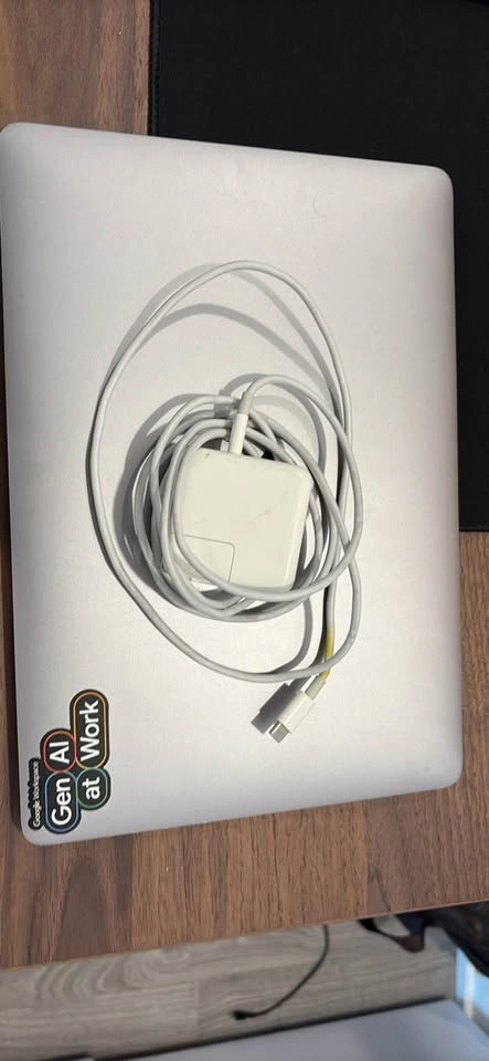 MacBook Air 2019 - photo 3