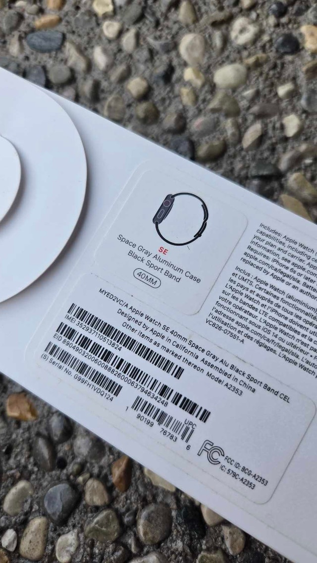 apple watch se like new - photo 3