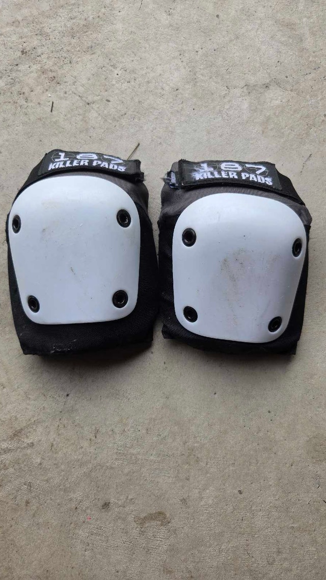 scooter and skateboard knee/ elbow pads