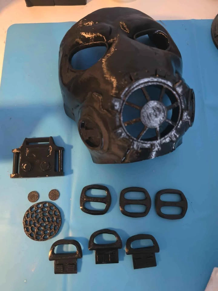 Borderlands 3 Psycho Vinyl Mask Kit - photo 3
