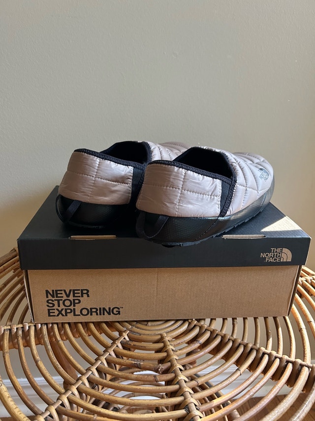 The North Face Men’s Thermoball Shoes (12) - photo 4
