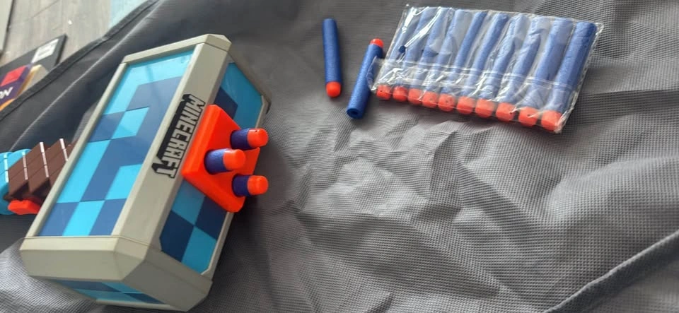 Nerf Minecraft Toy Hammer - photo 3