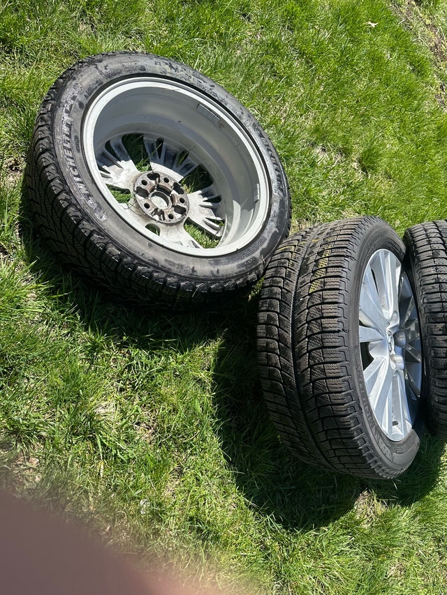 Mazda winter rims and tires - photo 2
