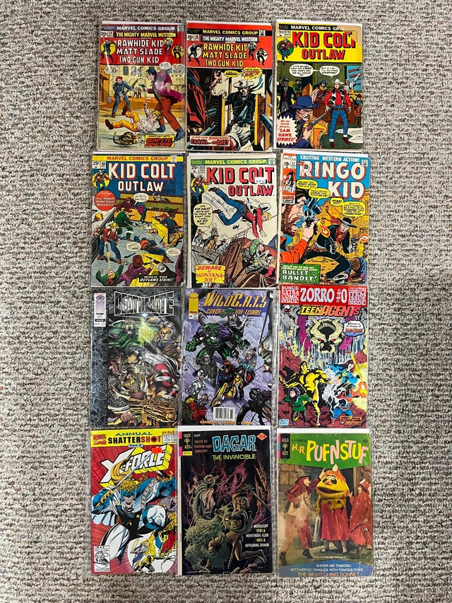 Random Comic Book Lot of 24 Issues Mostly Low Grade Readers - photo 2