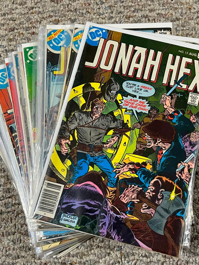 Jonah Hex DC Comic Book Lot of 24 Issues Newsstands Western