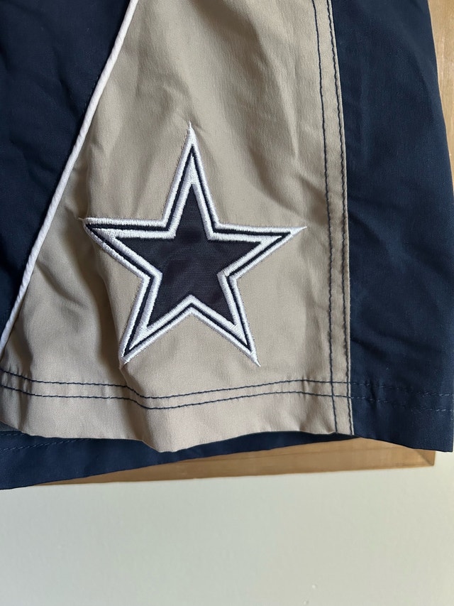 Men’s Dallas Cowboy Boardshorts (XL) - photo 3