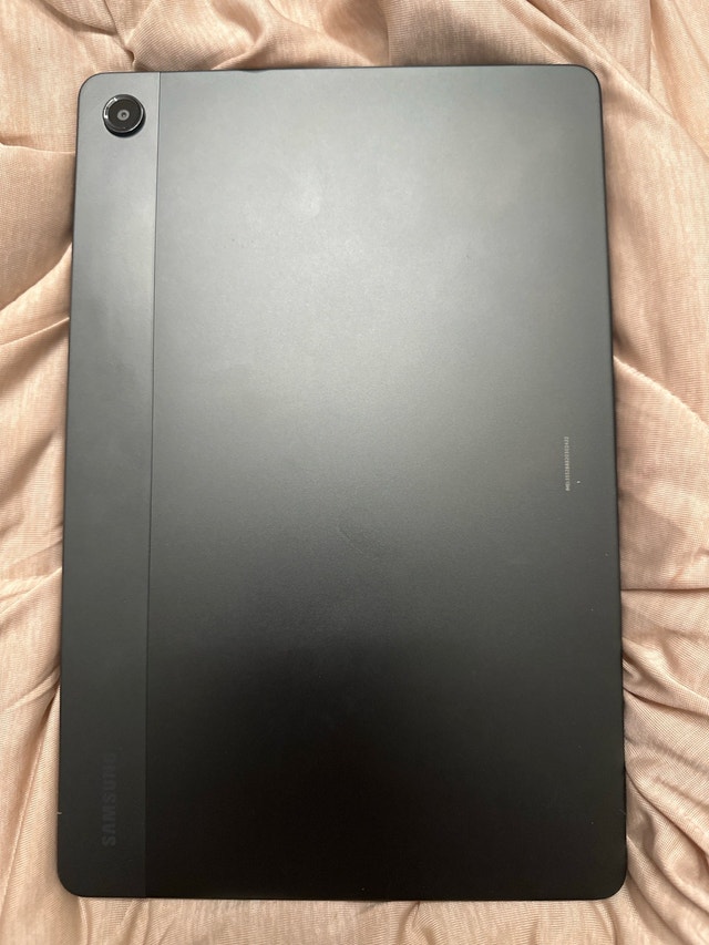 Samsung Galaxy A9+ 5G - photo 2