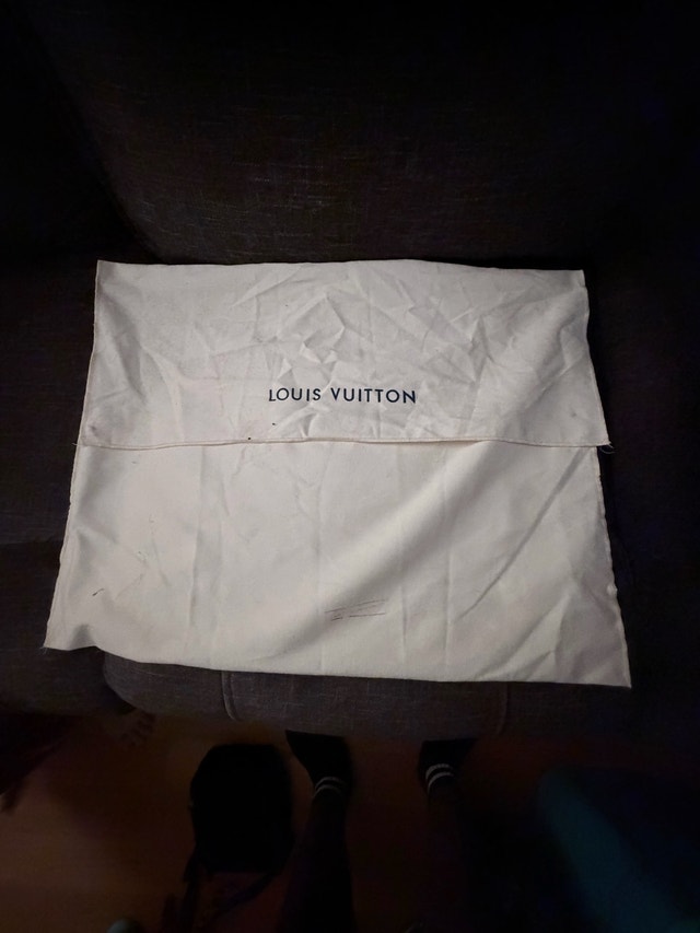 Brand New Louis Vuitton Purse - photo 2