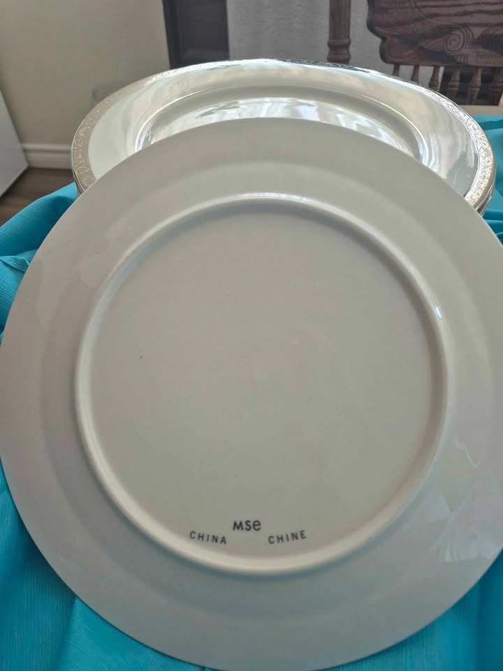 Martha Stewart 36-Piece Dinnerware Set - photo 3