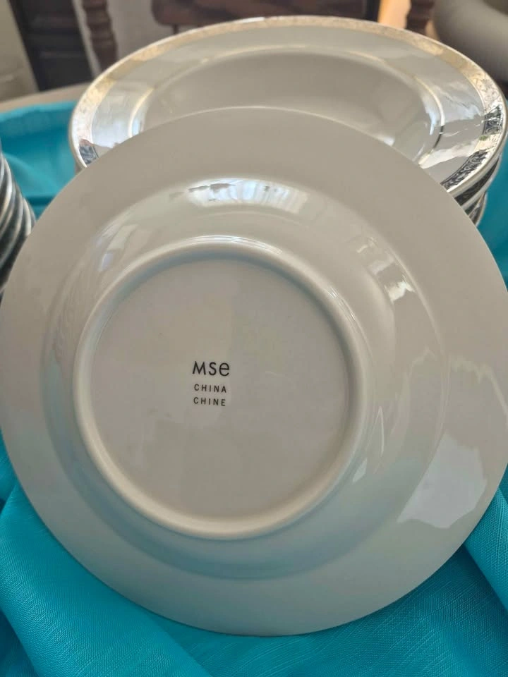 Martha Stewart 36-Piece Dinnerware Set - photo 4