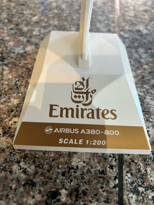 Emirates Airbus A380-800 Scale Model - photo 2