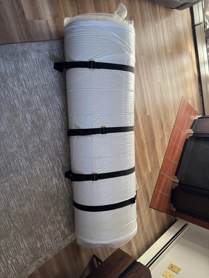 Queen size memory foam mattress - photo 2