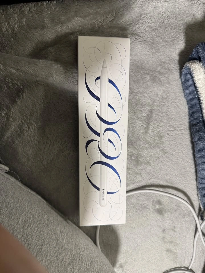 iPad Air 11 inch M3 256GB Wi-Fi + Apple Pencil Pro Bundle - photo 3