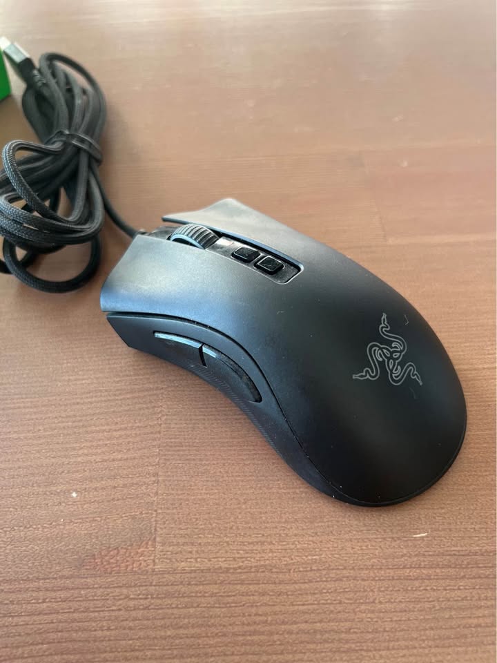 Razer Deathadder V2 Wired Gaming Mouse - photo 2