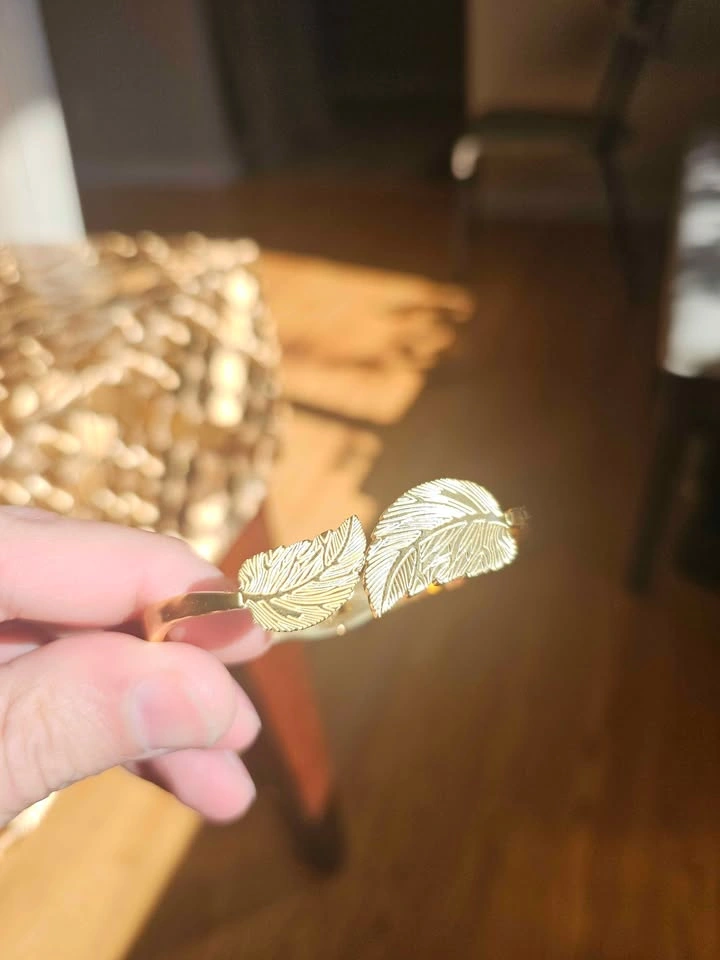 Gold Leaf Bangle Bracelet - photo 5