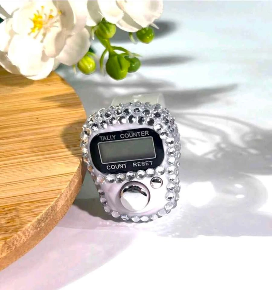 Finger-Worn Rhinestone Digital Counter - photo 3