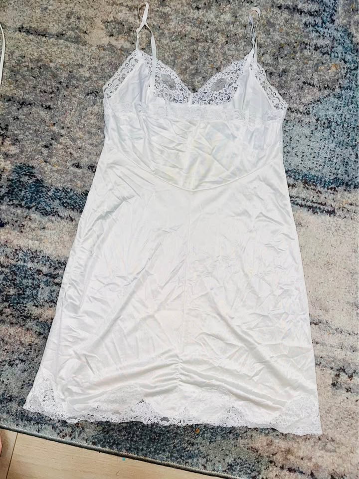 White Dress Slip with Lace - photo 3