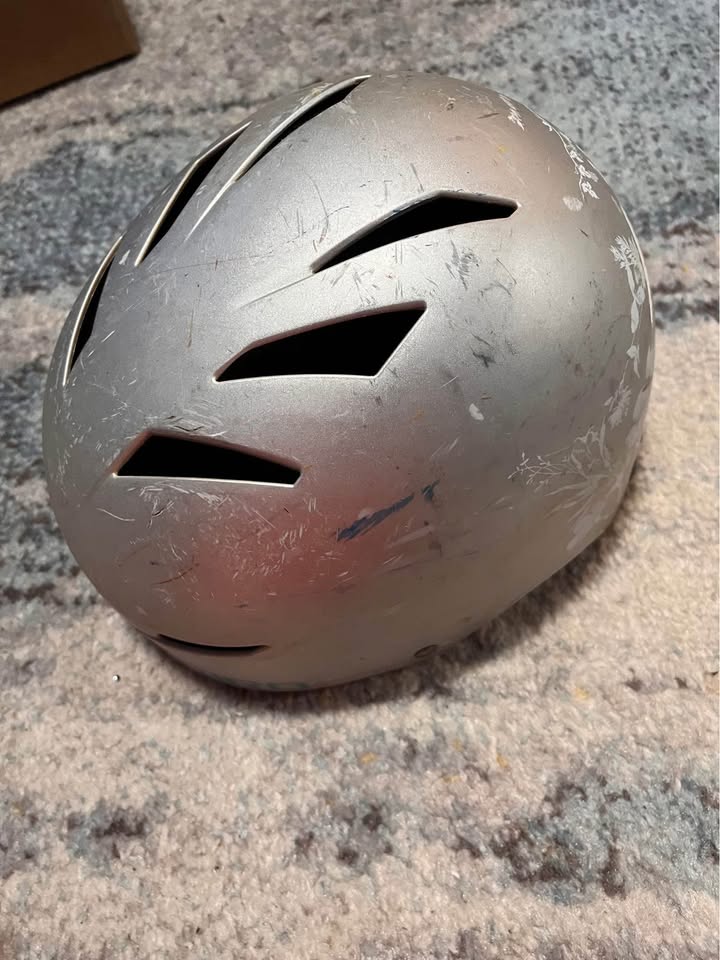 Helmet - photo 2