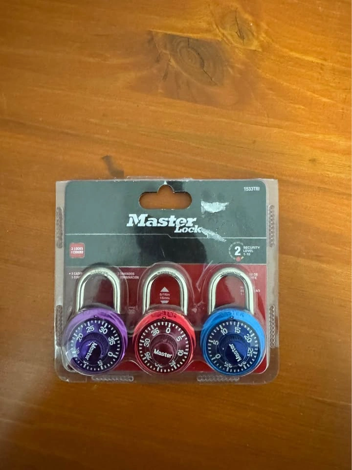 Brandnew Master Lock 1533TRI Combination Padlocks