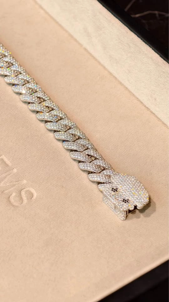 Kilani natural diamond bracelet
