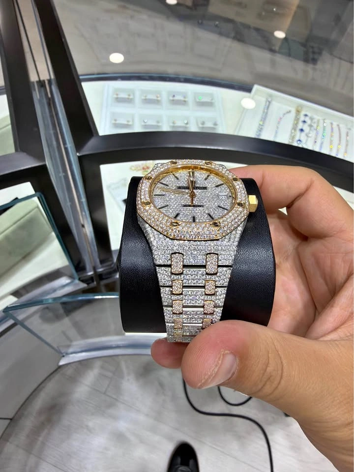 AP Royal Oak with Natural Diamonds