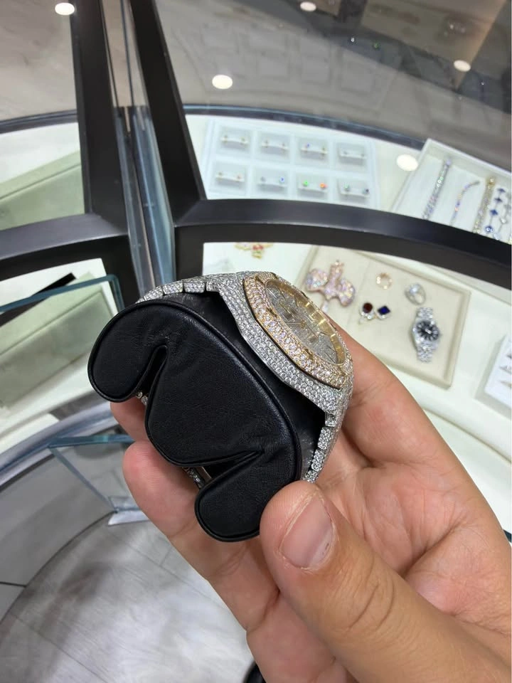 AP Royal Oak with Natural Diamonds - photo 4