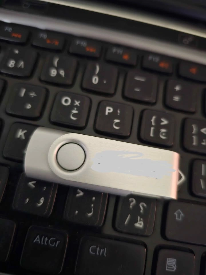 8GB Swivel USB Flash Drive - photo 3