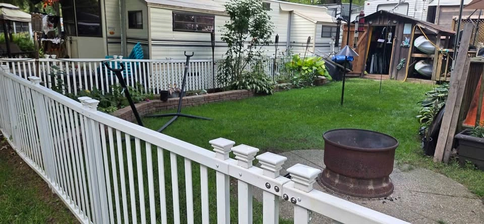2016 Shasta Oasis Trailer + Lot at Lakeside Resort - photo 2